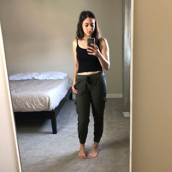 Aritzia Pants - Aritzia Community Cebu Pants Green